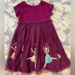 Mini Boden embroidered purple velvet dress. Size 6-7. Great condition.
